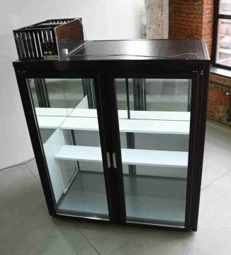 Холодильник для цветов BERK на 2 секции