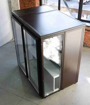 Холодильник для цветов BERK на 2 секции глубокий