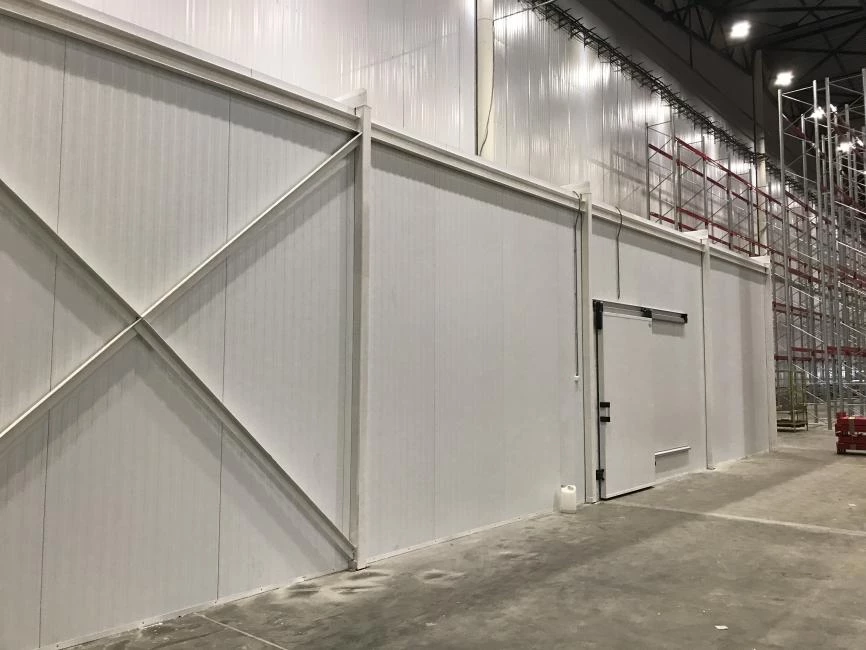 Холодильная камера хранения вакцин