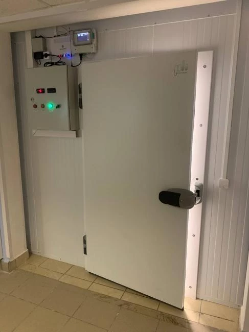 Холодильная камера для хранения вакцины