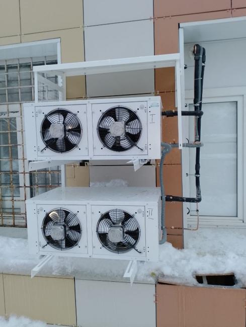 Холодильная камера для хранения медикаментов