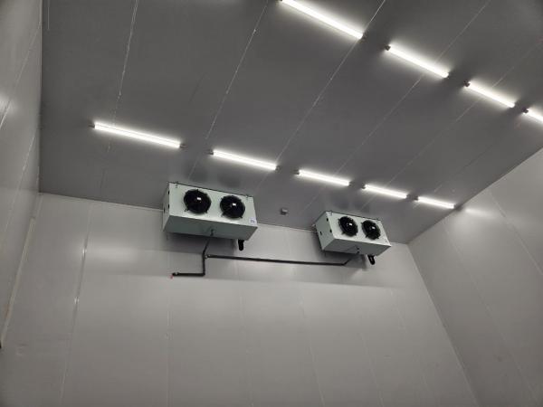 Холодильная камера хранения лекарственных средств